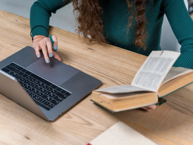 بهترین فرهنگ لغت عربی به فارسی